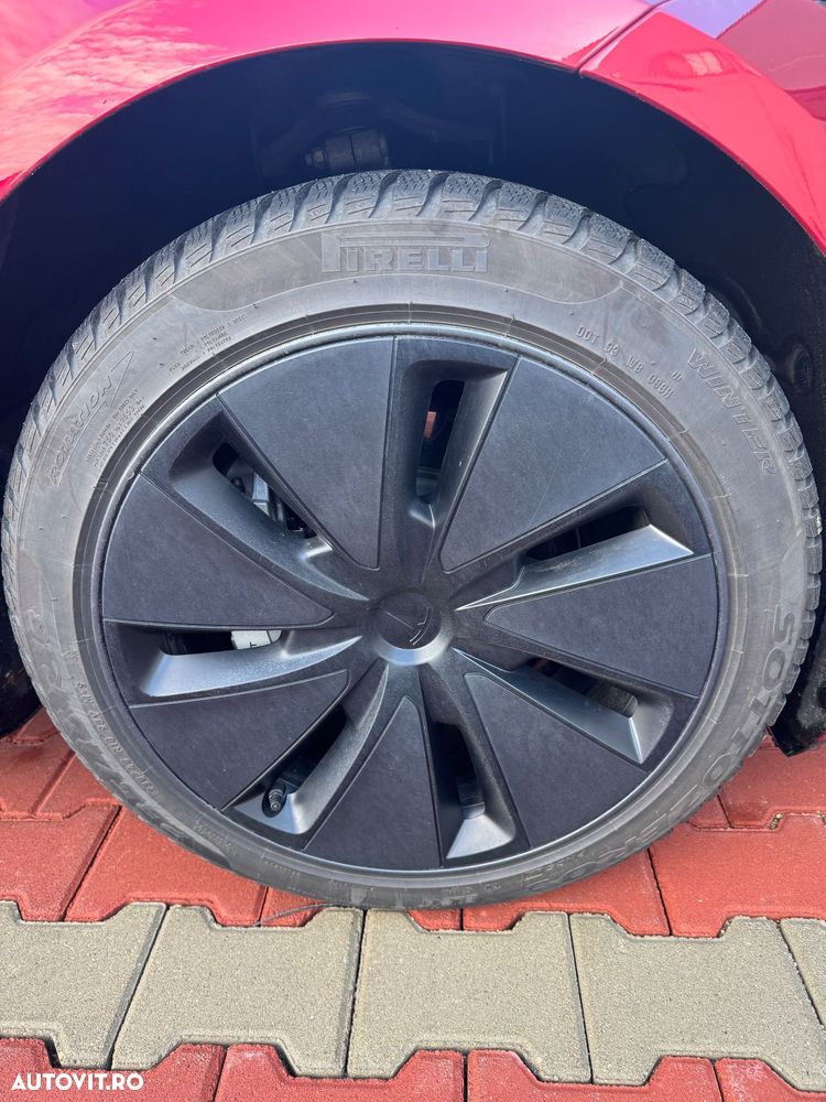 Tesla Model 3 Long Range - 8