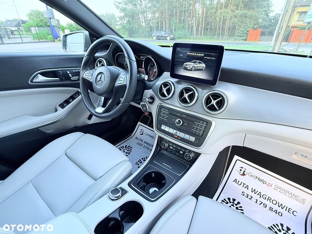 Mercedes-Benz CLA 250 7G-DCT AMG Line - 13