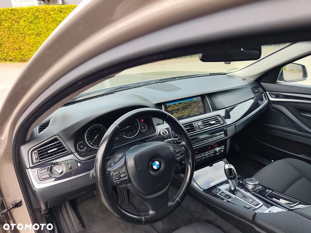 BMW Seria 5 520d - 21