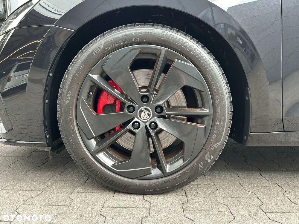 Skoda Octavia 2.0 TSI RS DSG - 38