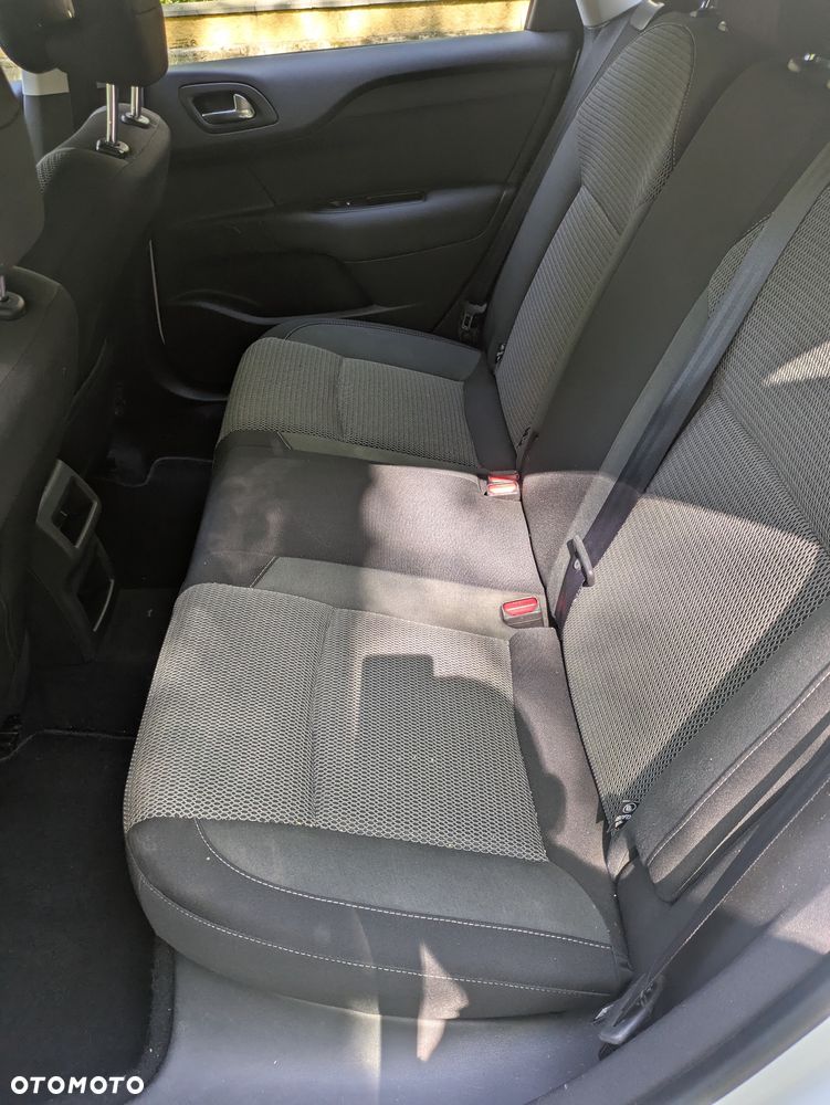 Citroën C4 HDi 115 Exclusive - 26