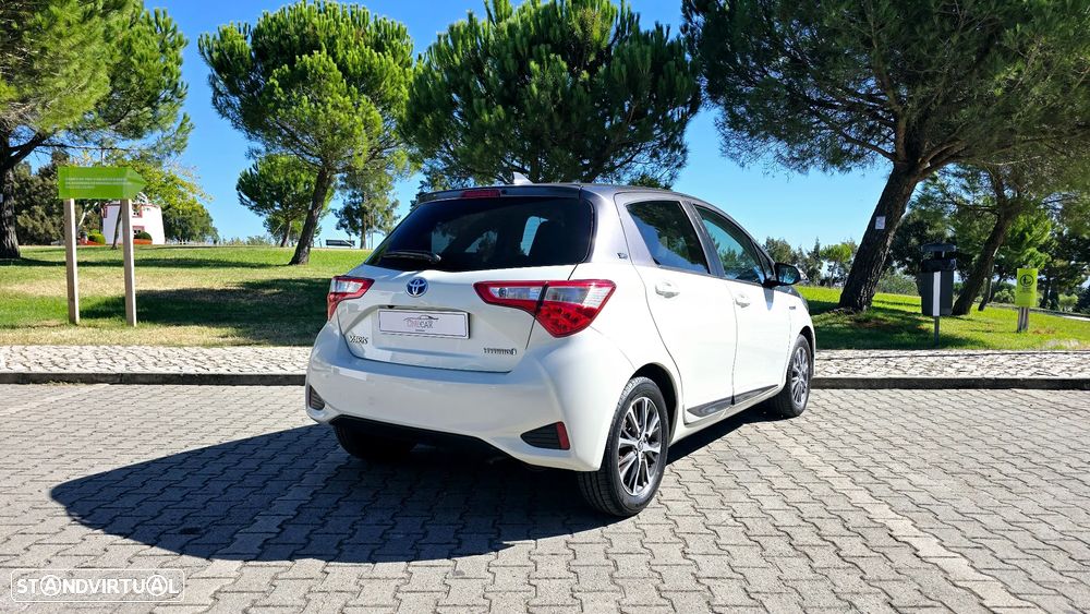 Toyota Yaris 1.5 HSD 20 Anos - 4