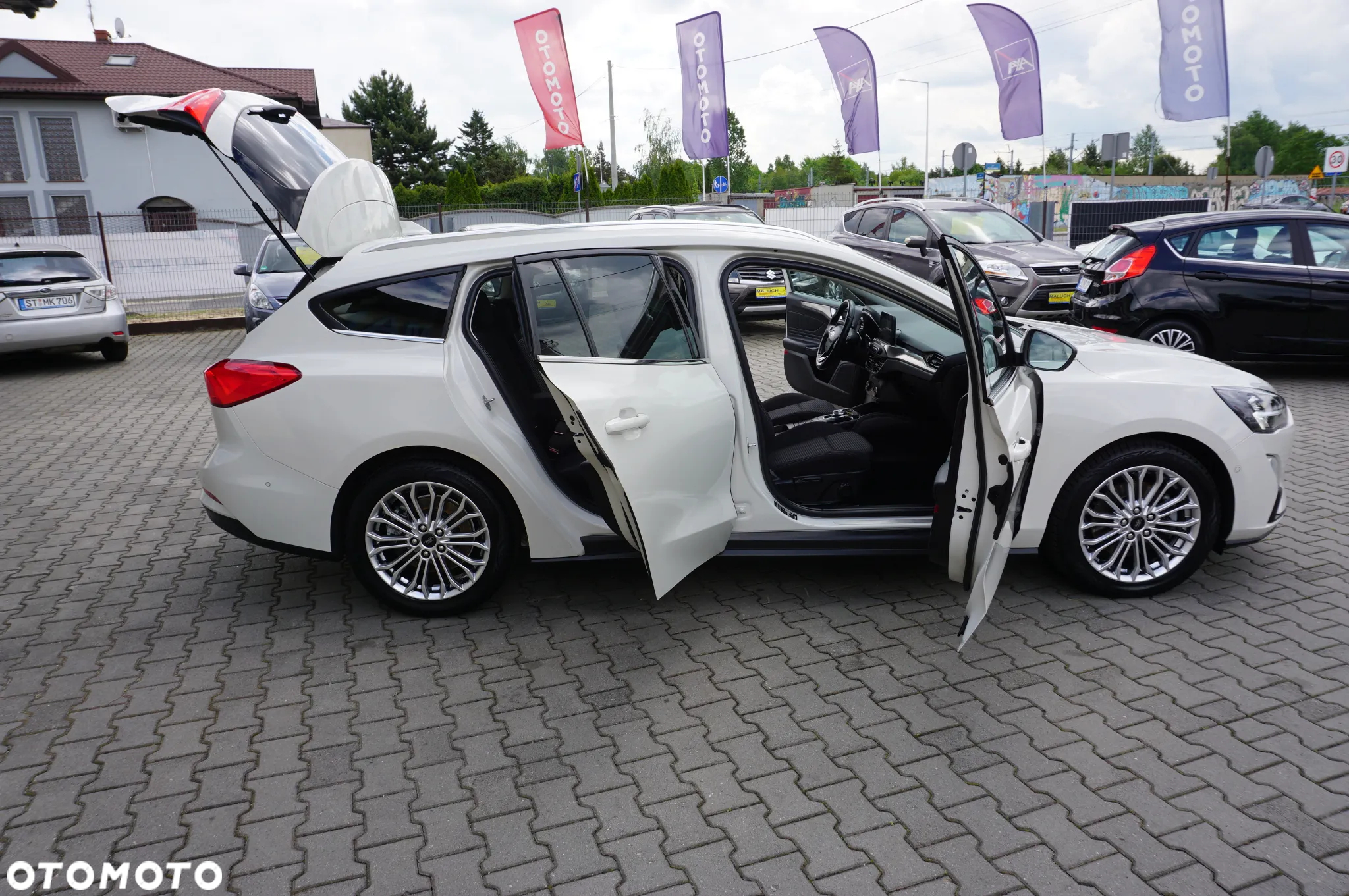 Ford Focus Turnier 2.0 EcoBlue Start-Stopp-System TITANIUM - 18