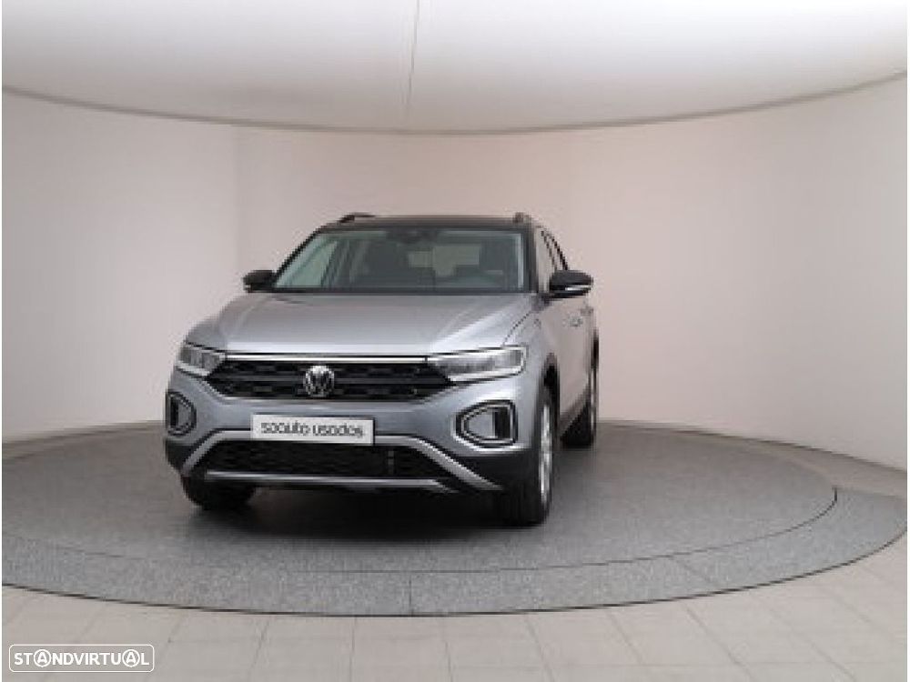 VW T-Roc 1.5 TSI Urban DSG - 1