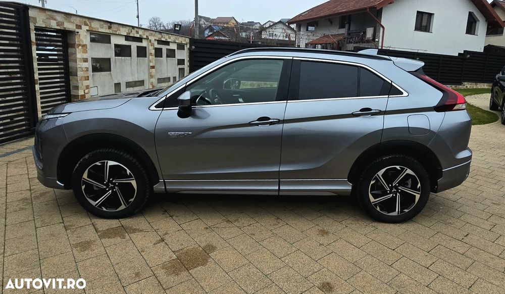 Mitsubishi Eclipse-Cross Plug-In Hybrid 4WD Plus Select - 21