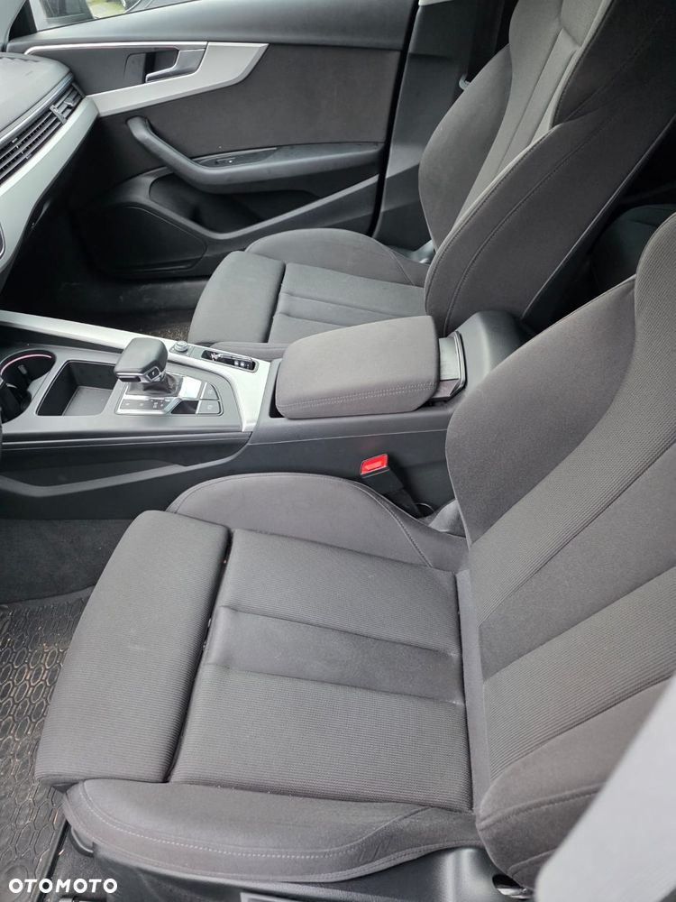 Audi A4 Limousine 35 TFSI mHEV S Line S tronic - 6