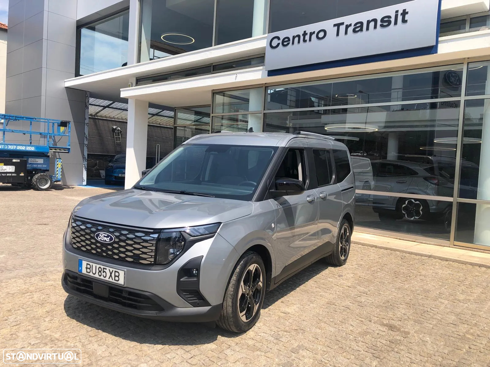Ford Tourneo Courier E-Tourneo 43.6 kWh Titanium - 2