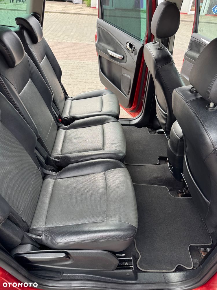 Ford S-Max 2.0 TDCi Titanium - 29