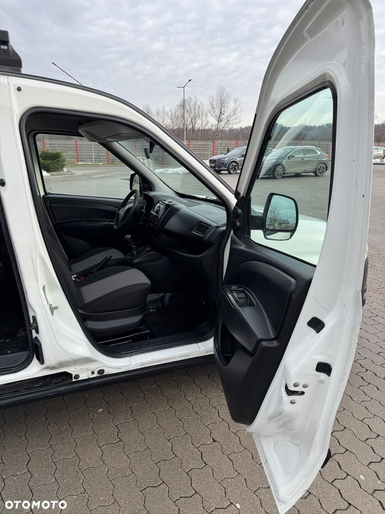 Opel Combo 1.6 CDTI Cosmo - 15