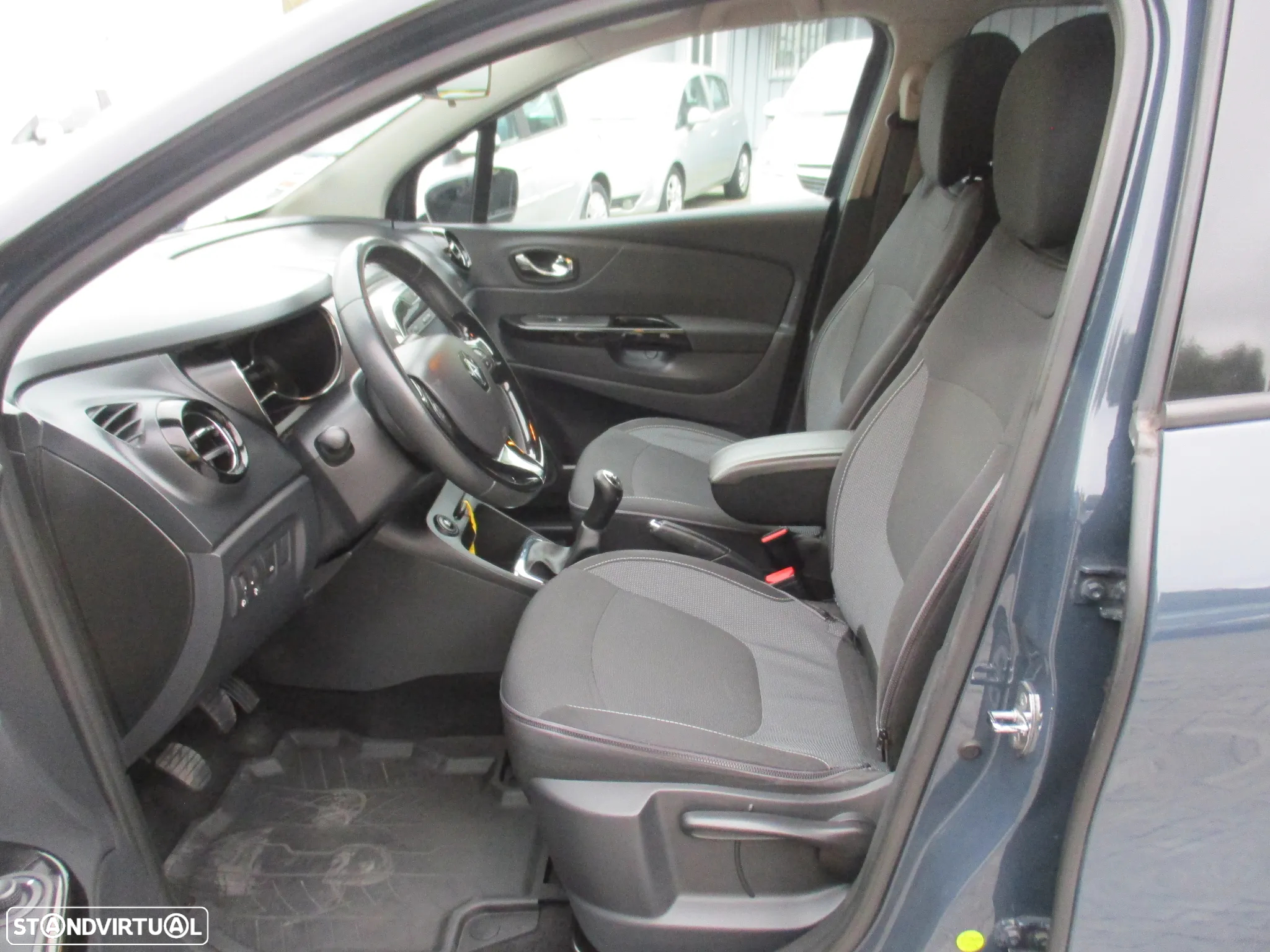 Renault Captur 1.5 dCi Sport - 17