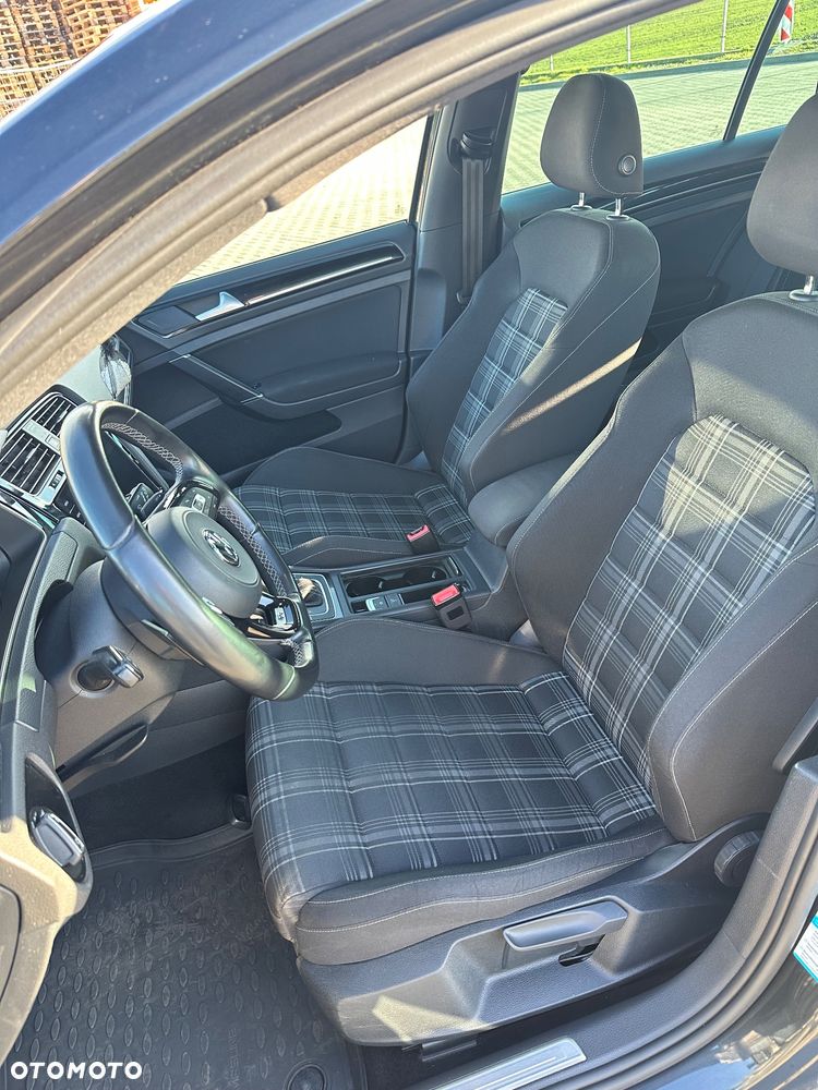 Volkswagen Golf GTD (BlueMotion Technology) DSG - 28