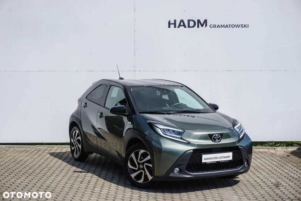 Toyota Aygo X 1.0 VVT-i Executive CVT - 1