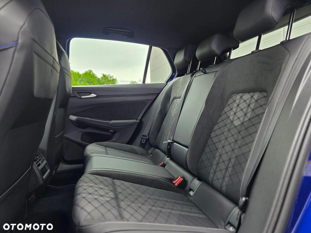 Volkswagen Golf 1.5 eTSI mHEV R-Line Plus DSG - 14