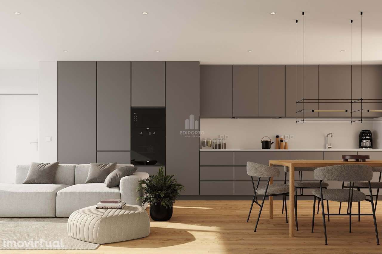 Apartamento T4 Duplex com terraço e garagem em Serralves - Grande imagem: 3/16