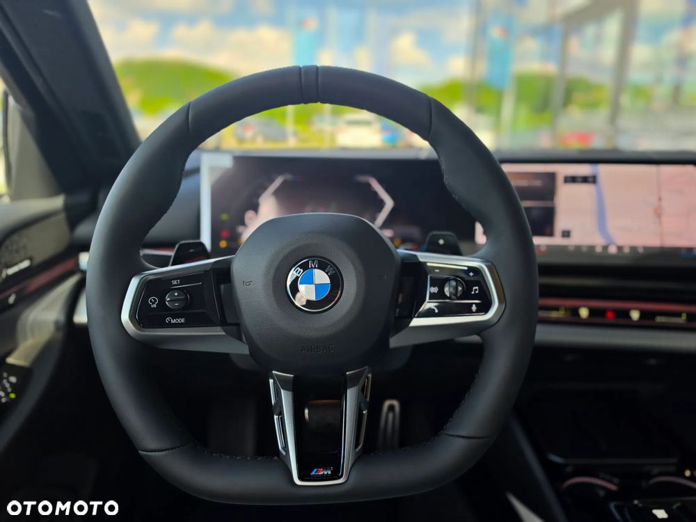 BMW Seria 5 520d xDrive mHEV - 25