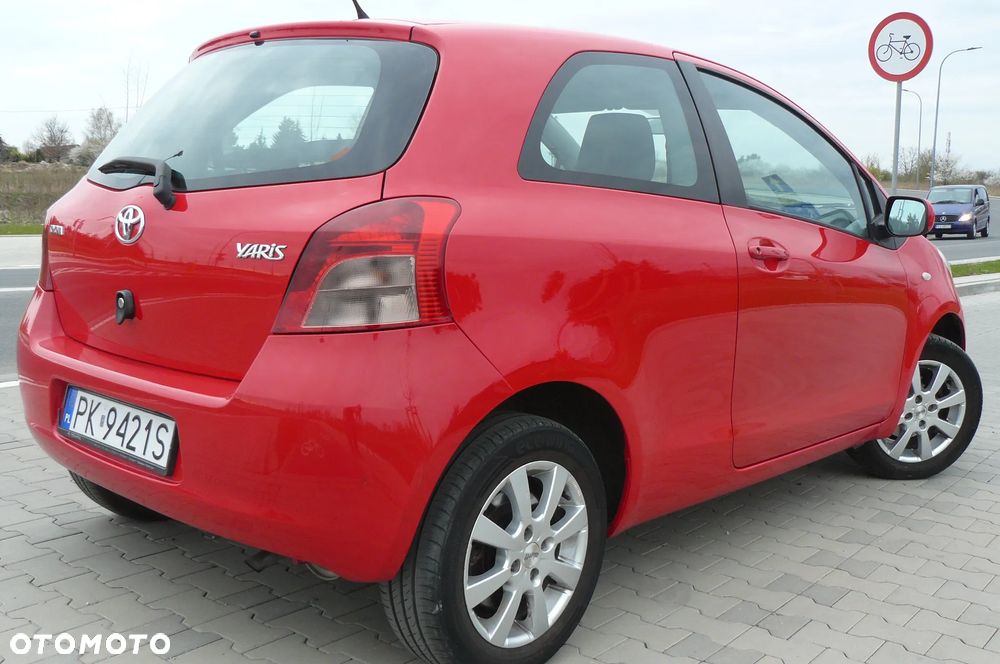 Toyota Yaris - 7