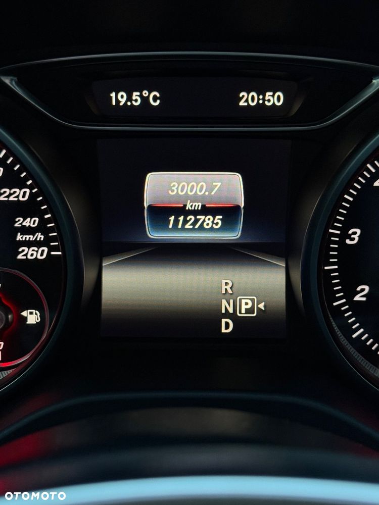 Mercedes-Benz GLA 220 4-Matic AMG Line - 11
