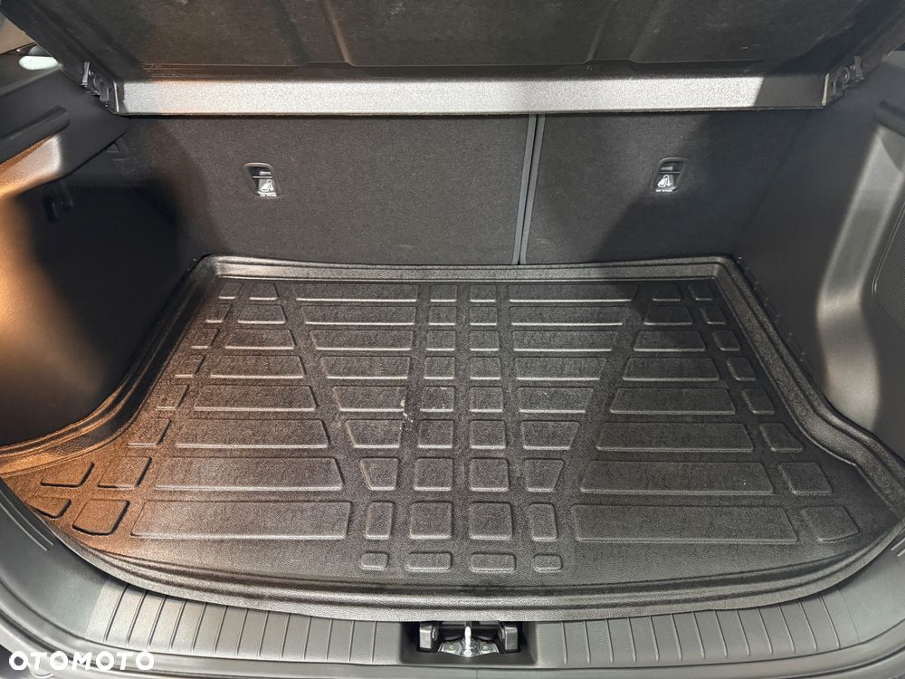 Hyundai Kona 1.6 T-GDI DCT 4WD Premium - 16