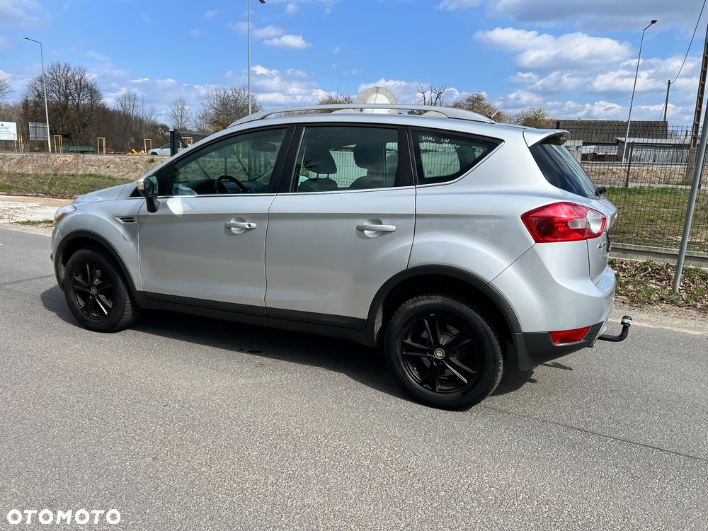 Ford Kuga 2.0 TDCi 2x4 Titanium - 19