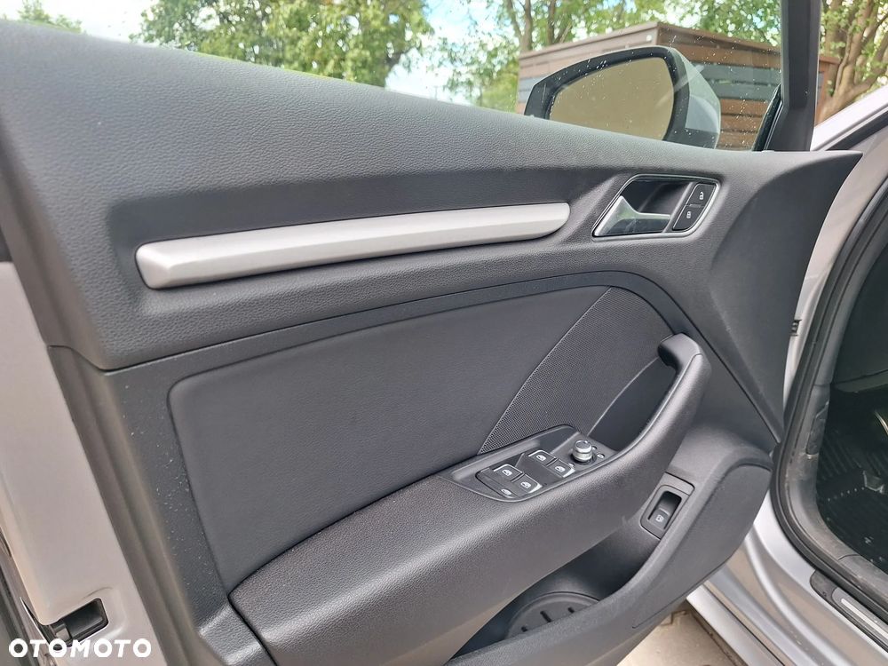 Audi A3 Sportback - 16