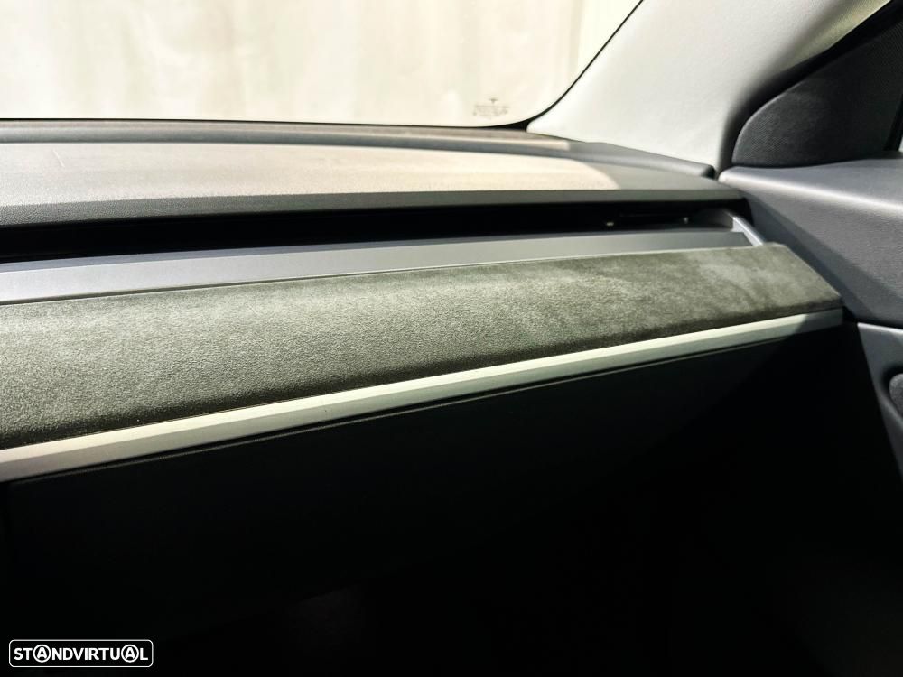 Tesla Model 3 Long Range AWD Dual Motor - 36