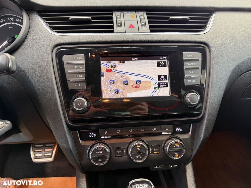 Skoda Octavia 2.0 TDI DSG RS - 13