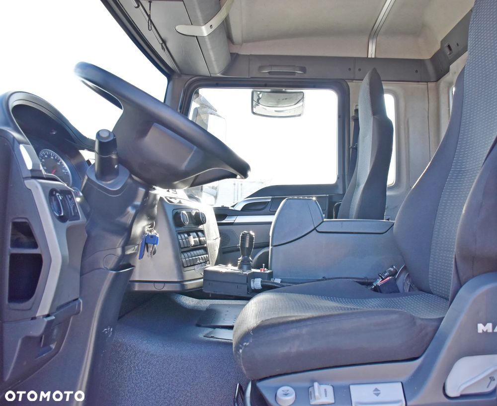 MAN 18.320 Hakowiec * STAN BDB - 6