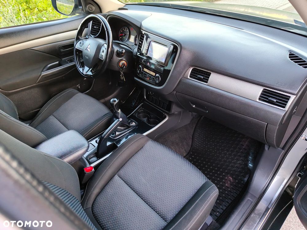 Mitsubishi Outlander 2.0 City Style 2WD - 34