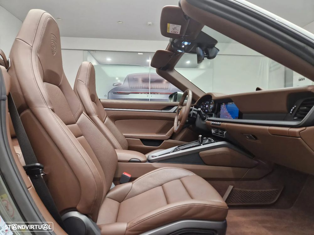 Porsche 911 (992) Carrera S Cabriolet PDK - 30