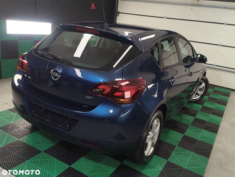 Opel Astra - 14