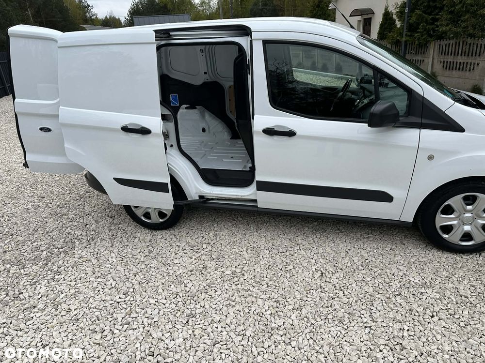 Ford TRANSIT COURIER - 13
