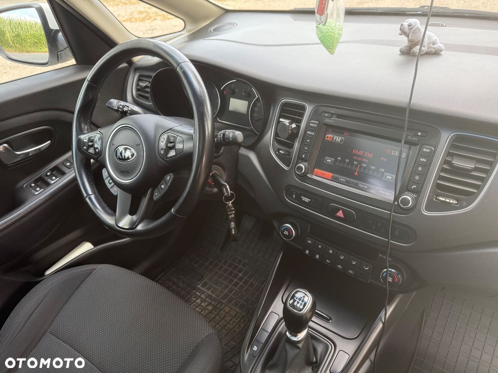 Kia Carens 1.7 CRDi XL 7os - 18