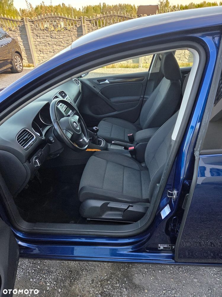 Volkswagen Golf 1.6 Comfortline - 30