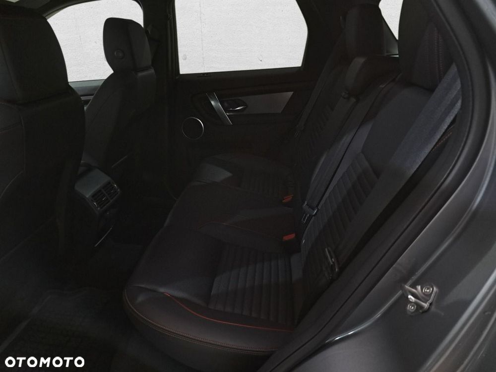 Land Rover Discovery Sport - 12