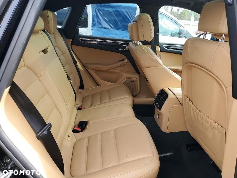Porsche Macan - 14