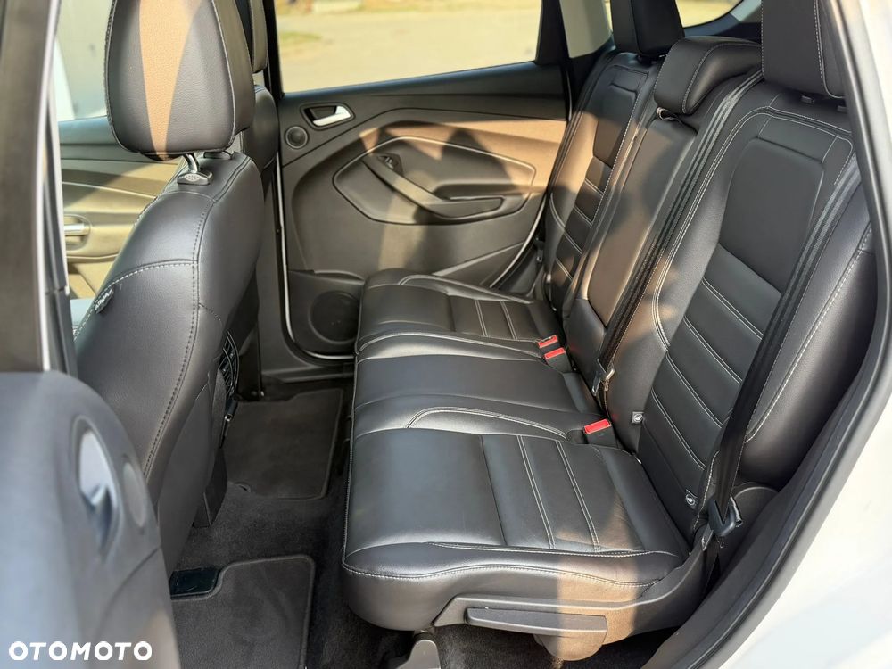 Ford Kuga - 16