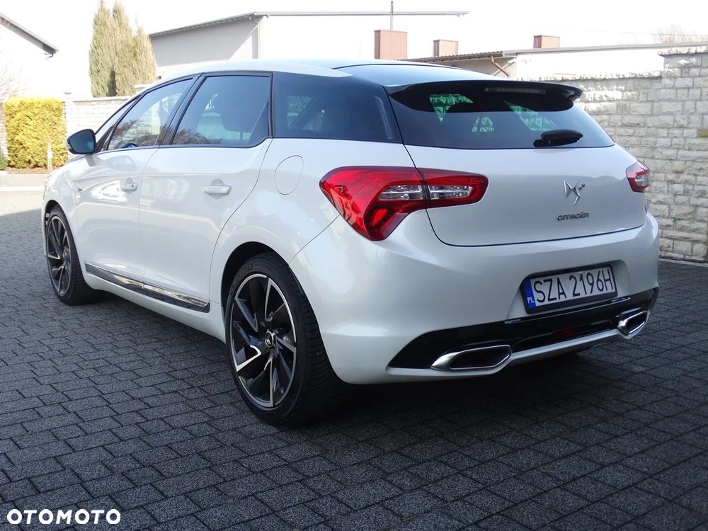 Citroën DS5 Hybrid4 EGS6 SportChic - 8