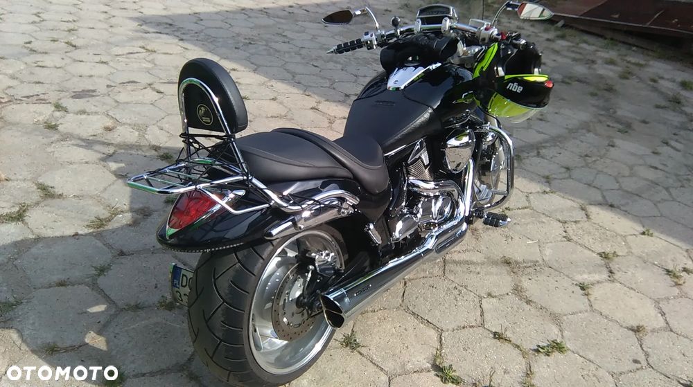 Suzuki VZ - 23