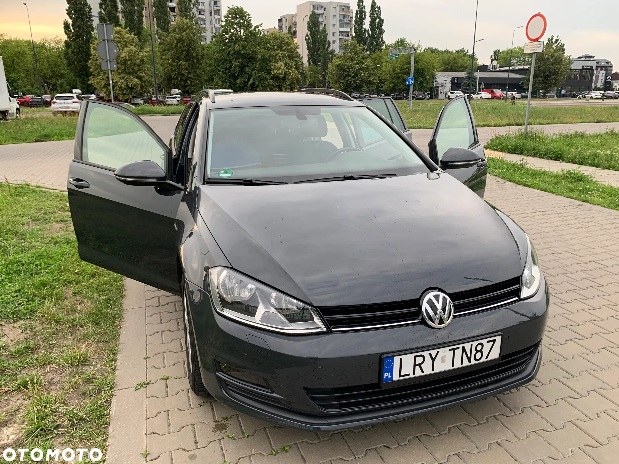 Volkswagen Golf - 5