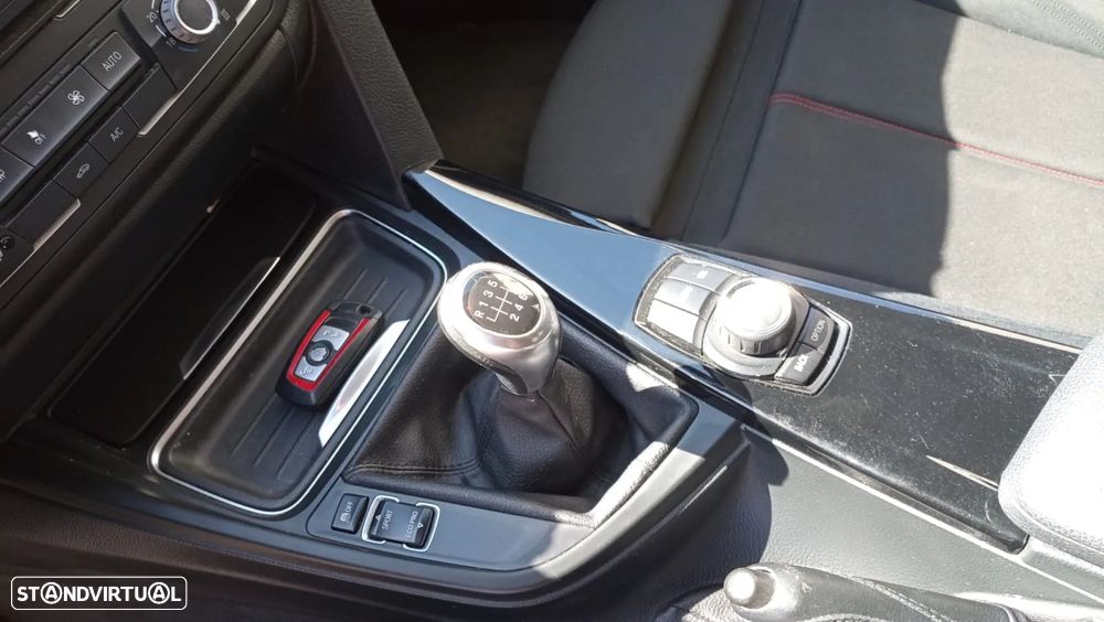 BMW 320 d Touring Line Sport - 16