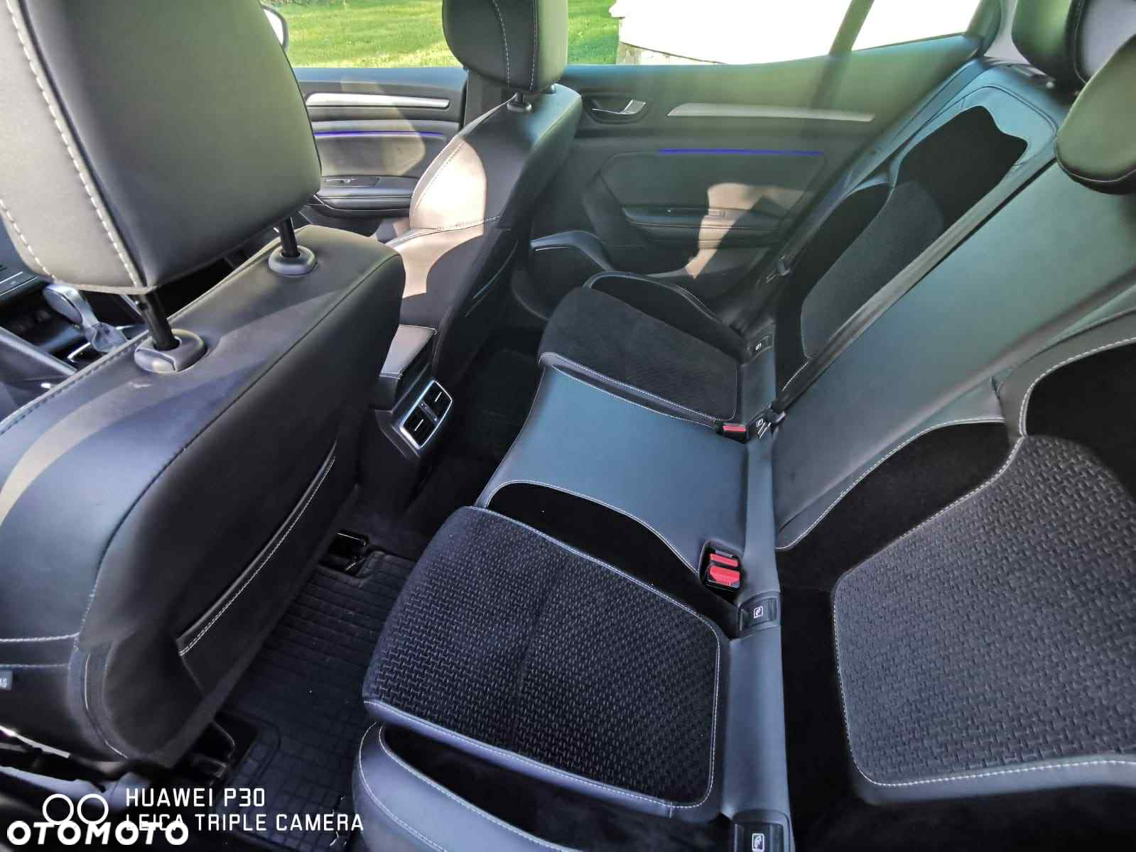 Renault Megane 1.5 Blue dCi Techno EDC - 13
