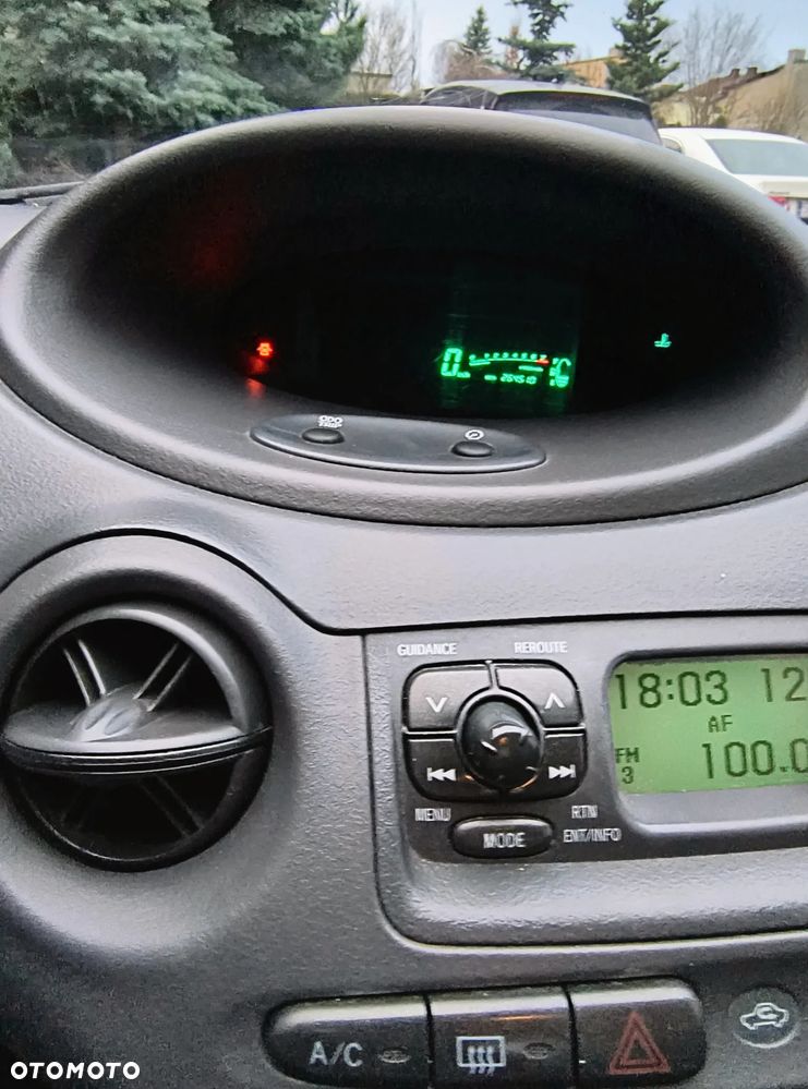 Toyota Yaris 1.3 Sol - 7