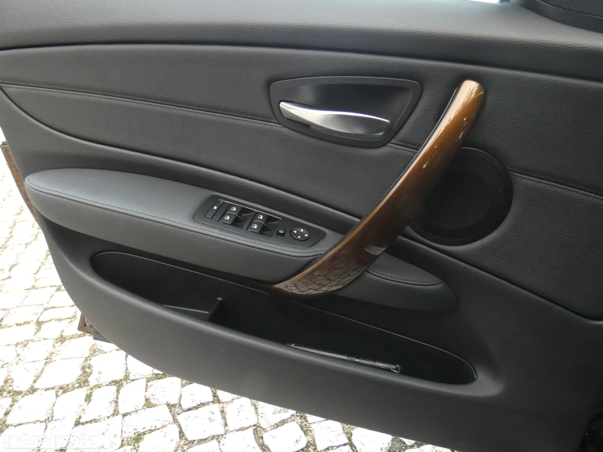 BMW 118 d Pack M - 11