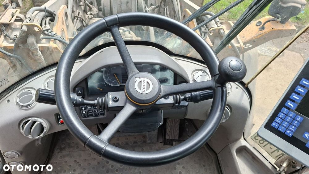 Volvo L 70 H 4X4 - 13