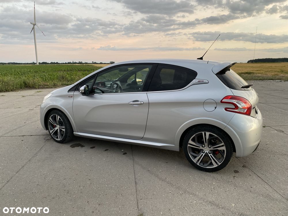Peugeot 208 - 7