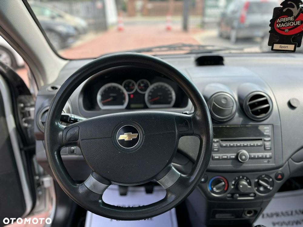 Chevrolet Aveo - 17