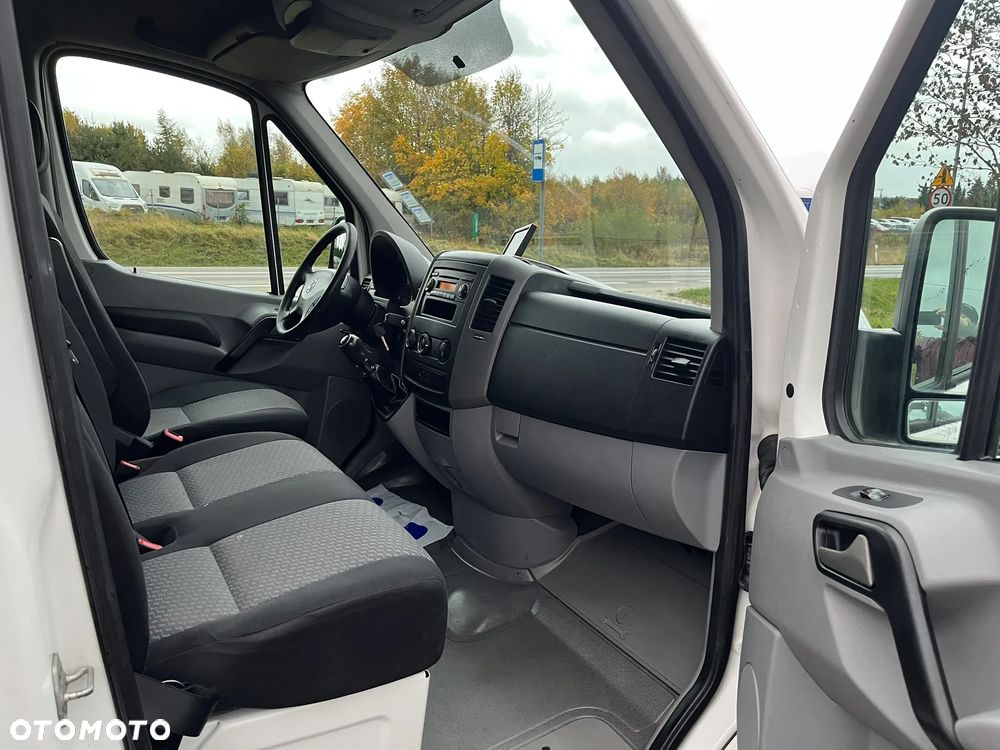 Volkswagen Crafter - 13
