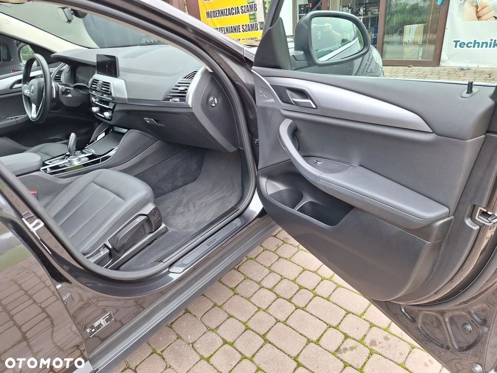 BMW X4 xDrive20i GPF sport - 16