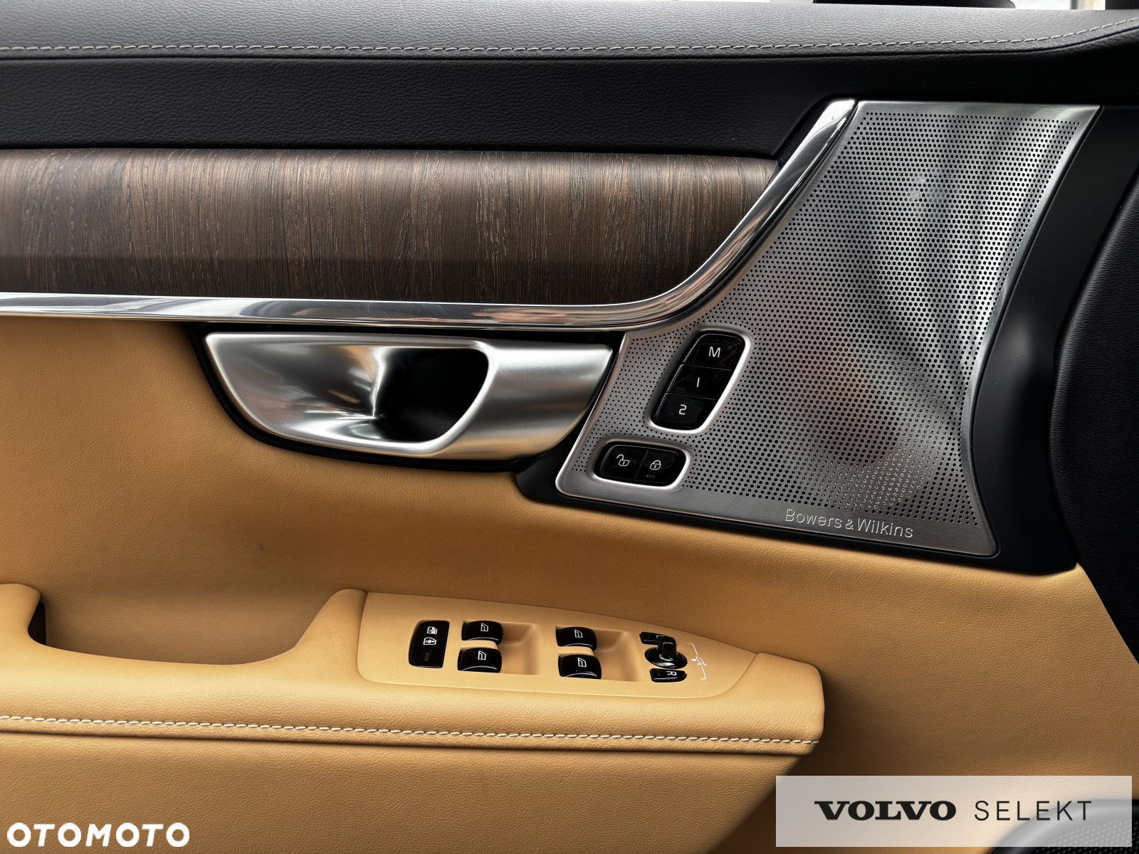 Volvo V90 Cross Country - 12