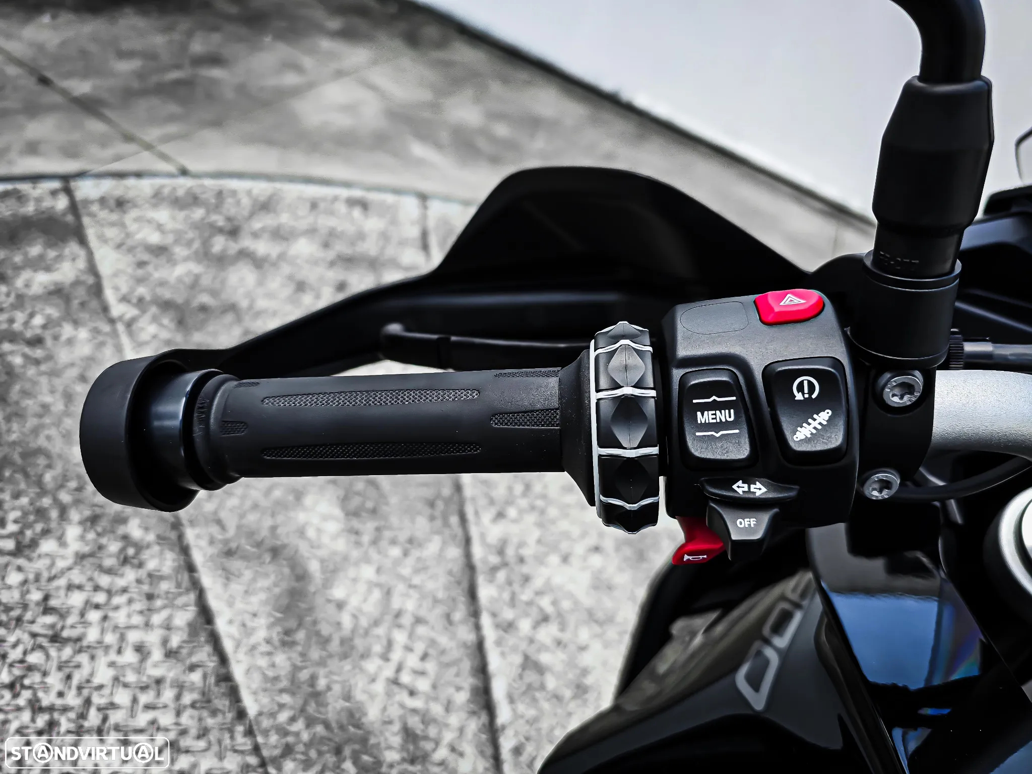 BMW F 900 XR - 11